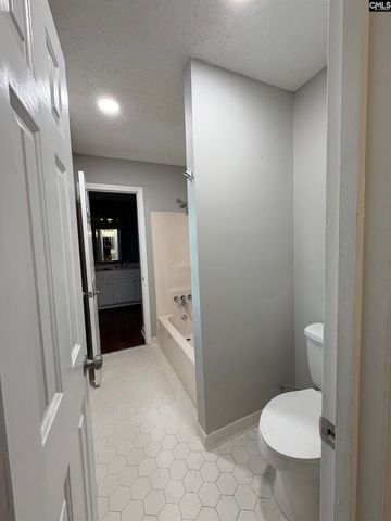 6 Crescent Lane, Columbia, SC 29212