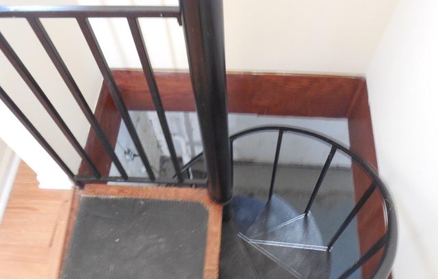 42 Indian Trail, Merrillville, IN 46410