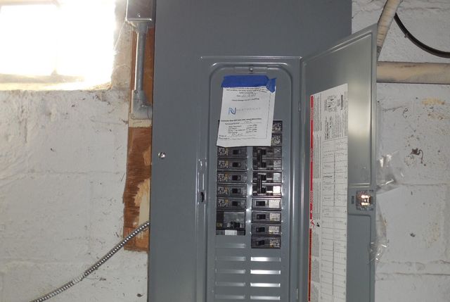 42 Indian Trail, Merrillville, IN 46410