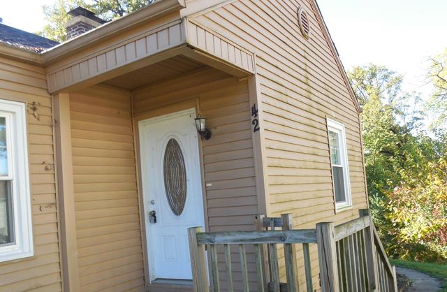 42 Indian Trail, Merrillville, IN 46410