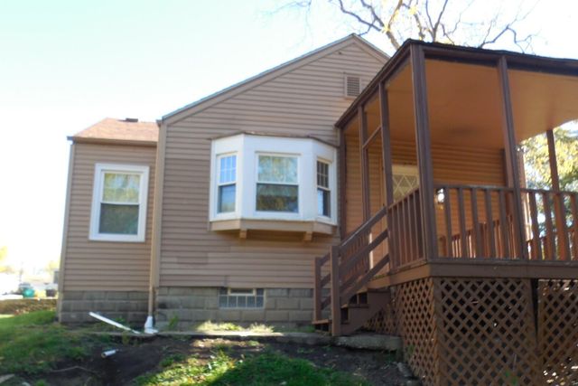 42 Indian Trail, Merrillville, IN 46410