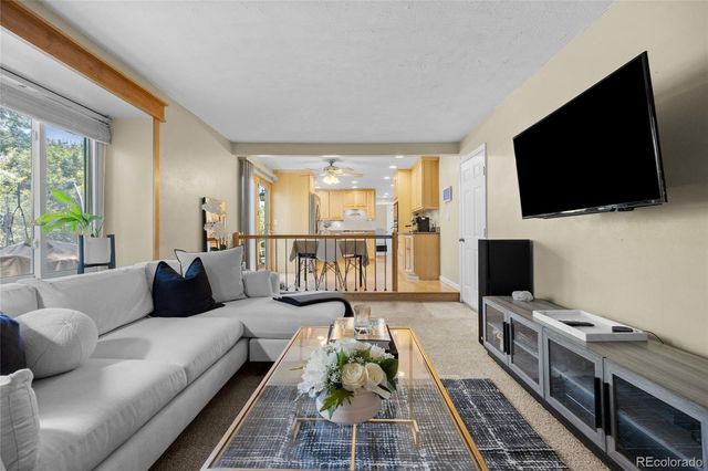 6209 S Lee Street, Littleton, CO 80127
