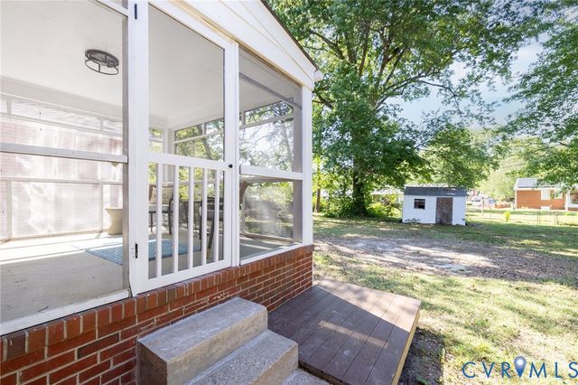 2212 Manlyn Rd, Henrico, VA 23229