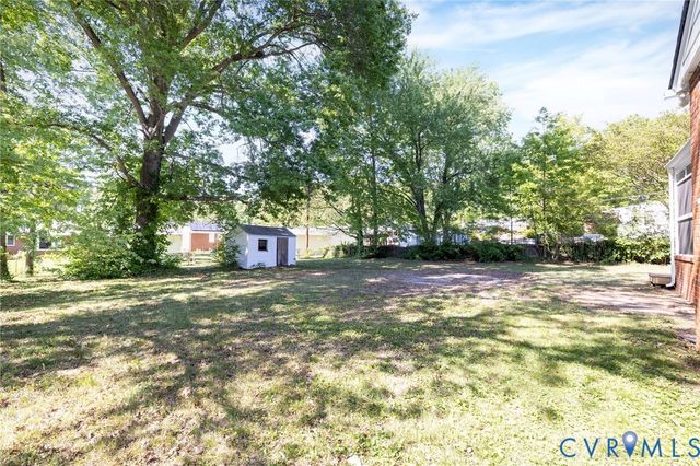 2212 Manlyn Rd, Henrico, VA 23229
