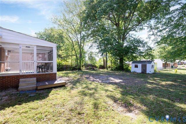 2212 Manlyn Rd, Henrico, VA 23229