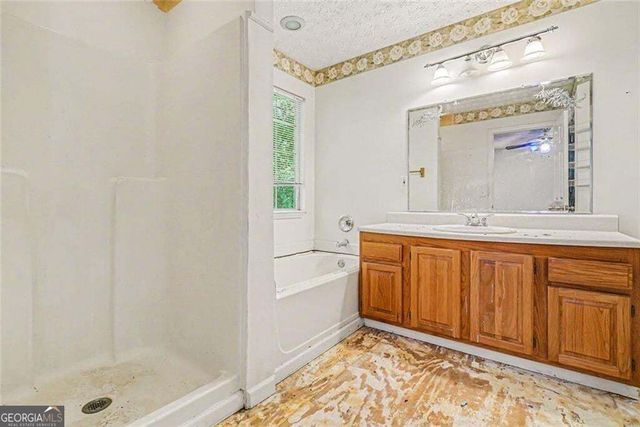 7115 Hillcrest Chase Drive SW, Austell, GA 30168