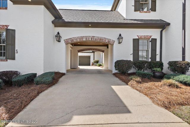 317 Ironwood Drive, Madison, MS 39110