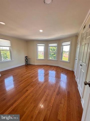 717 HAMILTON AVE, Trenton, NJ 08629
