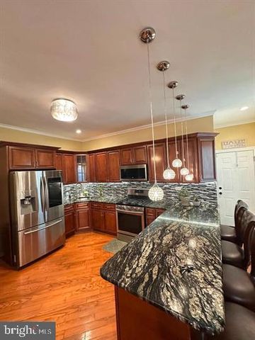 717 HAMILTON AVE, Trenton, NJ 08629