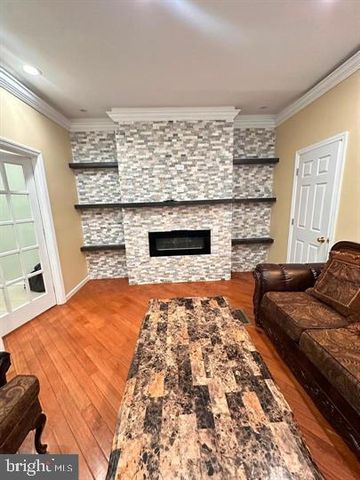 717 HAMILTON AVE, Trenton, NJ 08629