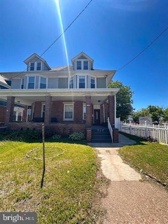 717 HAMILTON AVE, Trenton, NJ 08629