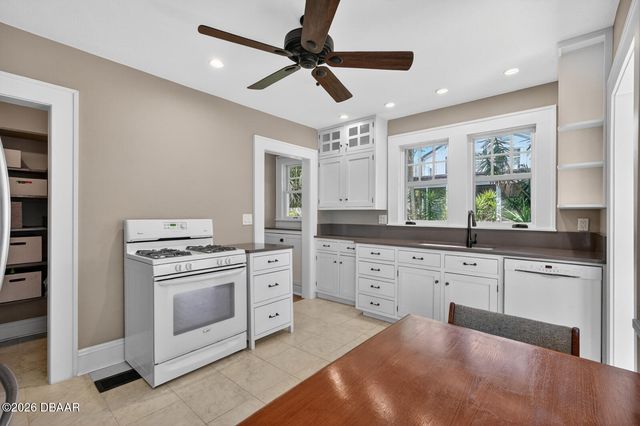 1225 Gamble Place, Daytona Beach, FL 32118