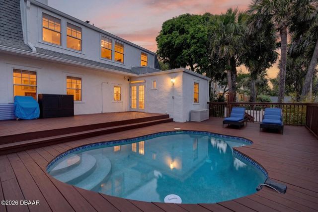 1225 Gamble Place, Daytona Beach, FL 32118