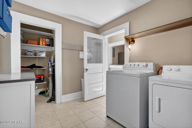 1225 Gamble Place, Daytona Beach, FL 32118