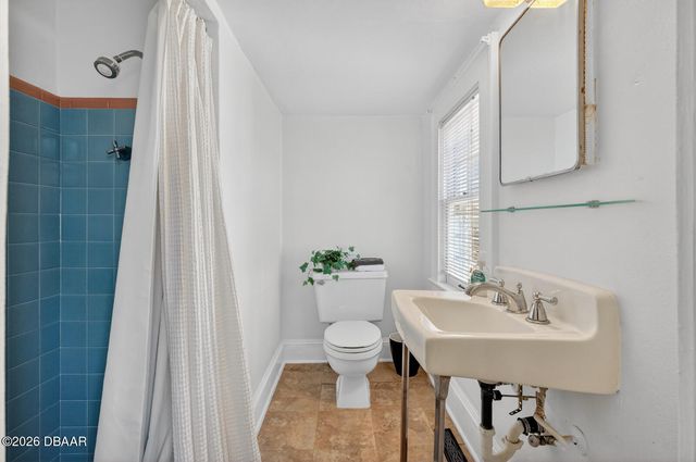 1225 Gamble Place, Daytona Beach, FL 32118