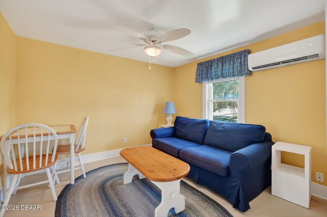 1225 Gamble Place, Daytona Beach, FL 32118