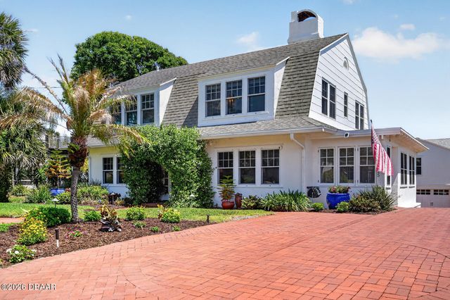 1225 Gamble Place, Daytona Beach, FL 32118