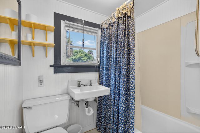 1225 Gamble Place, Daytona Beach, FL 32118