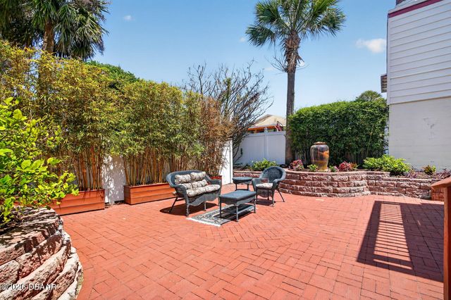 1225 Gamble Place, Daytona Beach, FL 32118