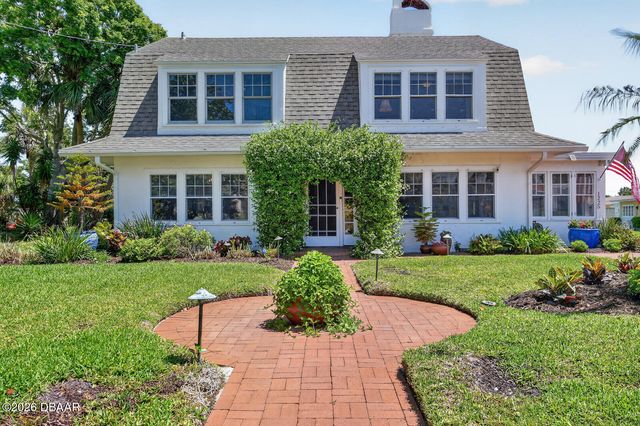 1225 Gamble Place, Daytona Beach, FL 32118