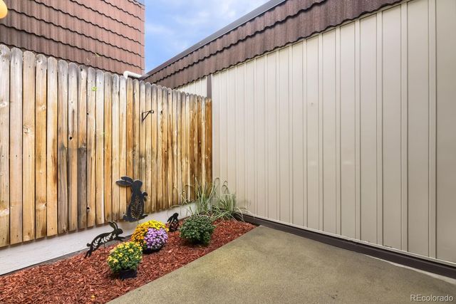 1862 S Hoyt Street, Lakewood, CO 80232