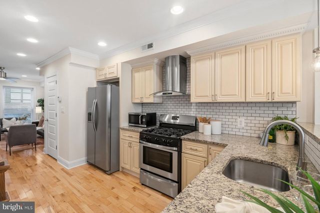 133 S ROBINSON ST S, Baltimore, MD 21224