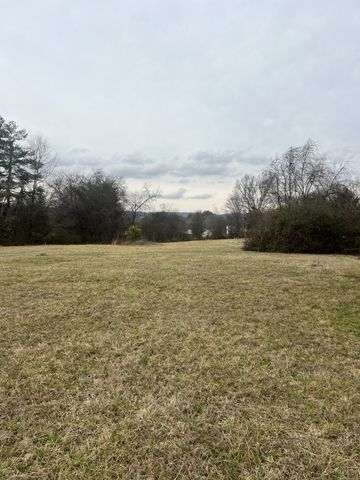 2295 Nashville Hwy, Columbia, TN 38401