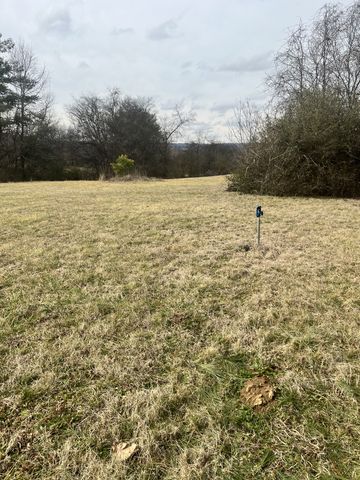 2295 Nashville Hwy, Columbia, TN 38401