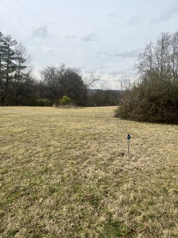 2295 Nashville Hwy, Columbia, TN 38401