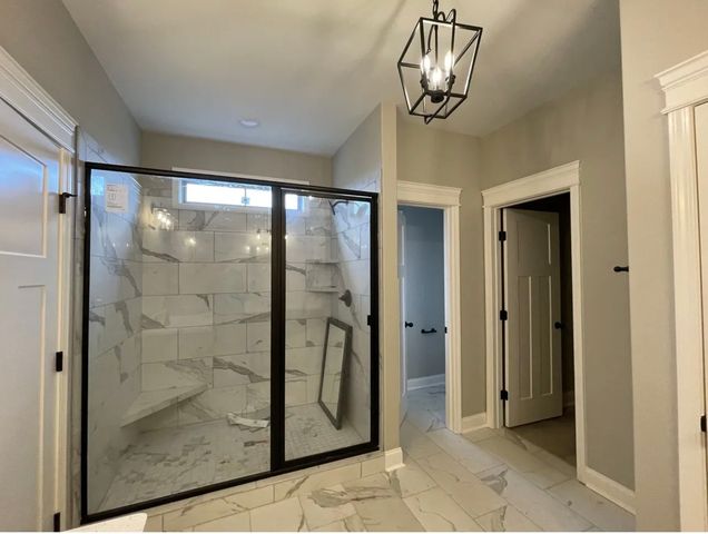 446 Spiderwort Dr, Clarksville, TN 37043