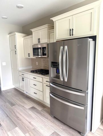 446 Spiderwort Dr, Clarksville, TN 37043