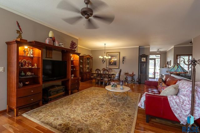 2605 S Big Timber Pl Place, Sioux Falls, SD 57105