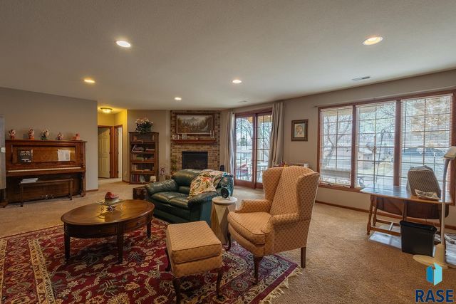 2605 S Big Timber Pl Place, Sioux Falls, SD 57105