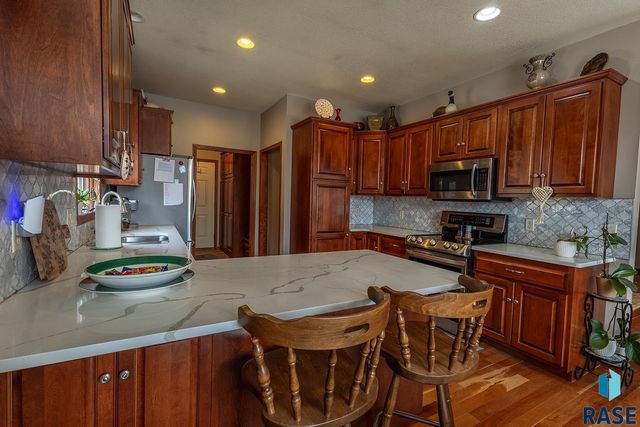 2605 S Big Timber Pl Place, Sioux Falls, SD 57105