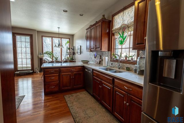 2605 S Big Timber Pl Place, Sioux Falls, SD 57105