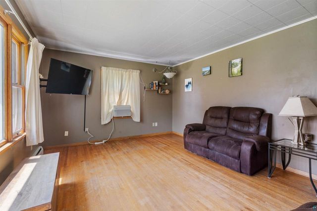 1511 N 56th St, Superior, WI 54880