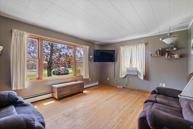 1511 N 56th St, Superior, WI 54880
