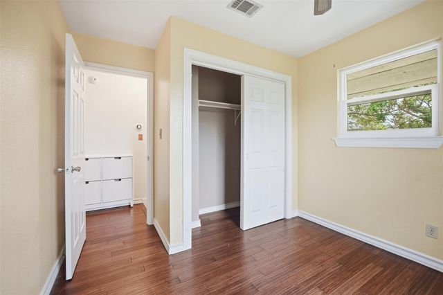 1104 Franklin DR, San Marcos, TX 78666