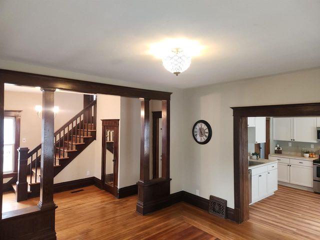 736 E Main Street, Reedsburg, WI 53959