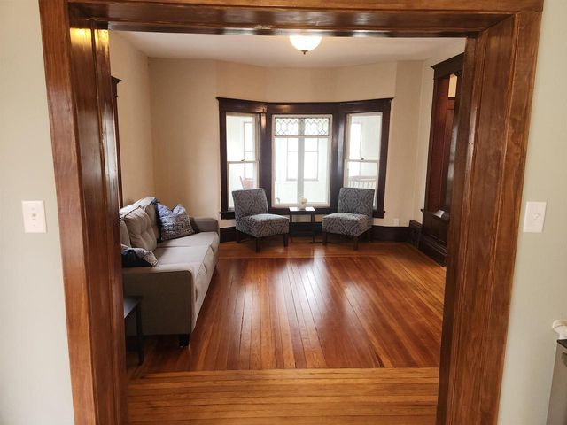 736 E Main Street, Reedsburg, WI 53959