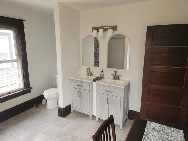 736 E Main Street, Reedsburg, WI 53959