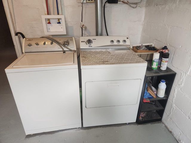 736 E Main Street, Reedsburg, WI 53959