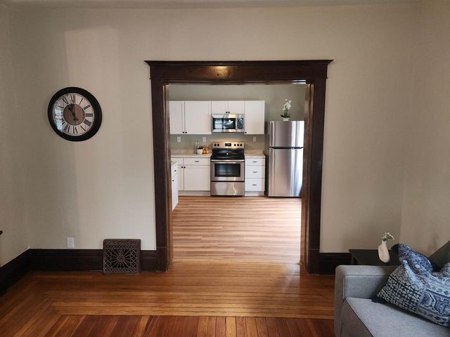 736 E Main Street, Reedsburg, WI 53959