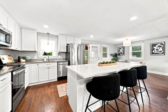 92 Dean Rd, Stoughton, MA 02072