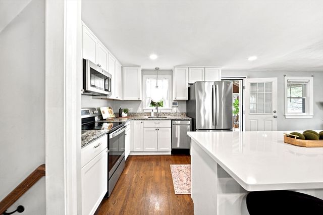 92 Dean Rd, Stoughton, MA 02072