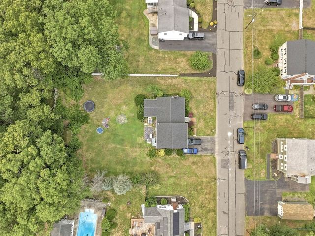 92 Dean Rd, Stoughton, MA 02072