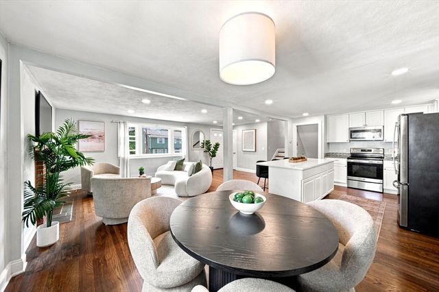 92 Dean Rd, Stoughton, MA 02072