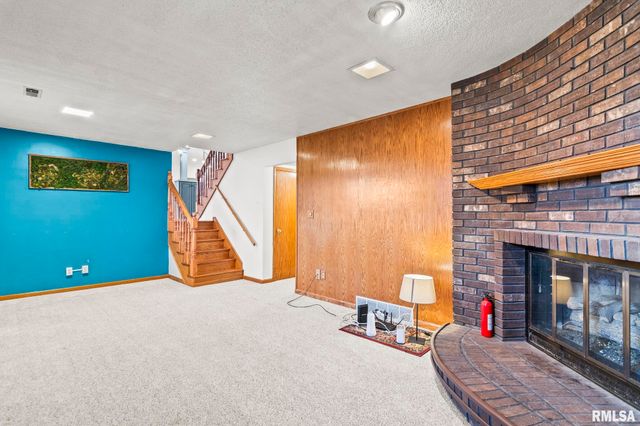 21 RED OAK Lane, Springfield, IL 62712