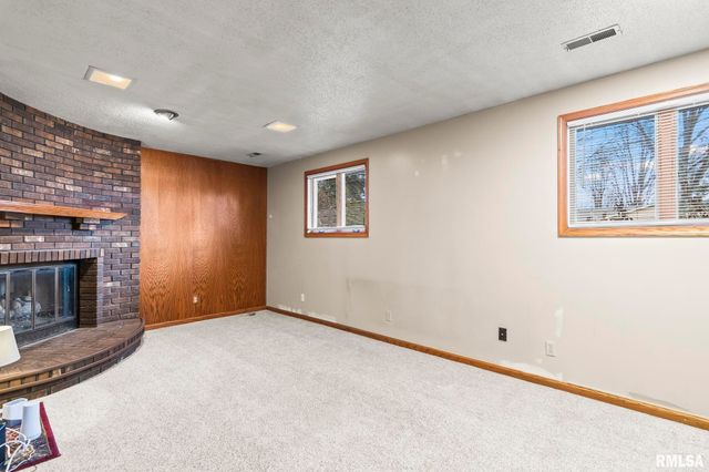 21 RED OAK Lane, Springfield, IL 62712