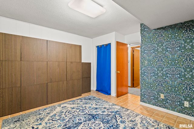 21 RED OAK Lane, Springfield, IL 62712